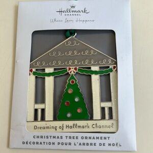 Hallmark Ornament or Gift Tag Metal Holiday Christmas Home